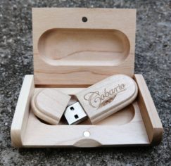 USB Stick inkl. all unserer Alben